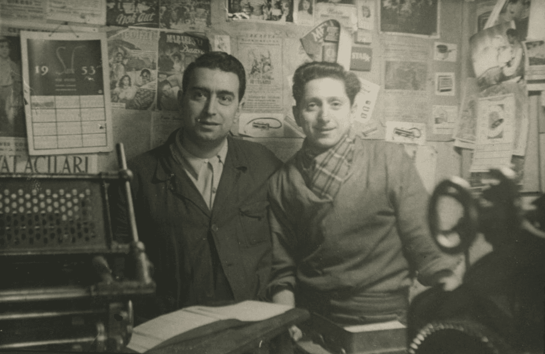 Asadur Saraf ve çırağı Şahan, Narin Matbaası'nın erken yılları